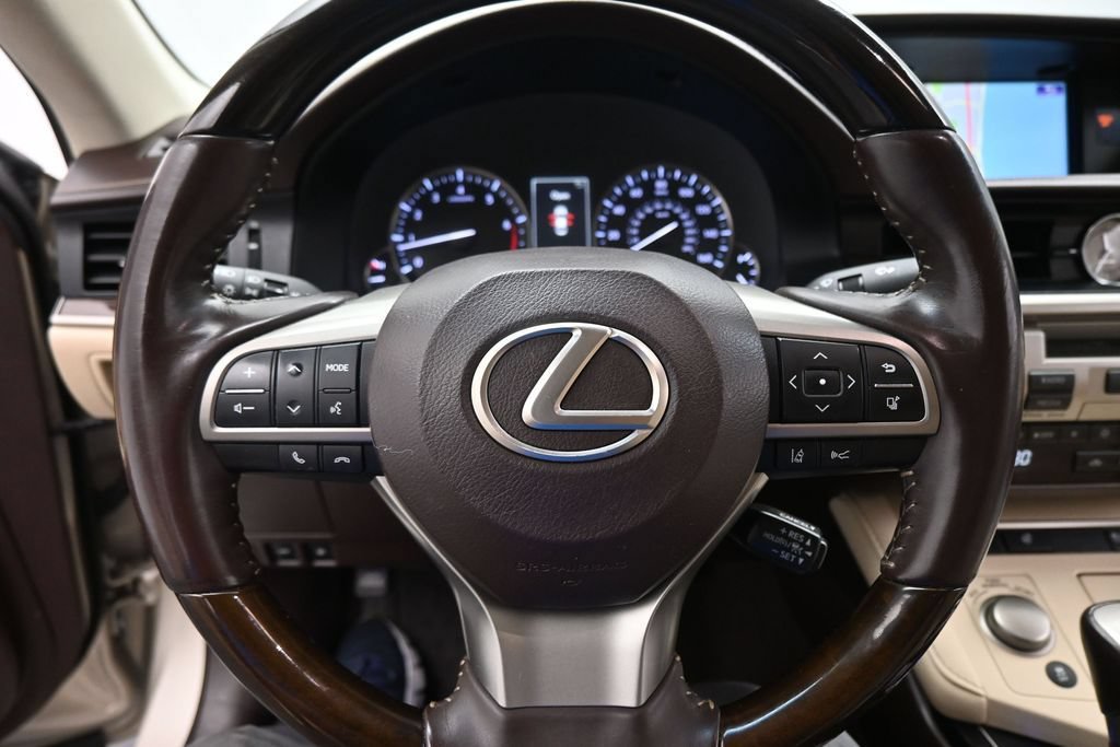 Used 2017 Lexus ES 350 w/ Navigation System Package FWD image 15