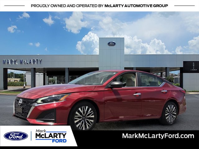 Used 2025 Nissan Altima 2.5 SV