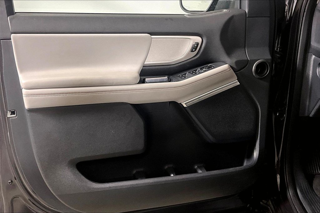Certified 2025 Ford Expedition Active RWD image 18