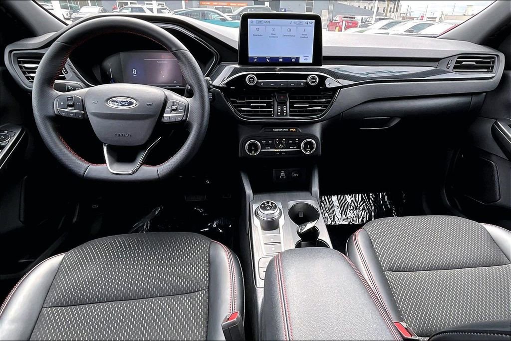 Certified 2025 Ford Escape ST-Line AWD/4WD image 14