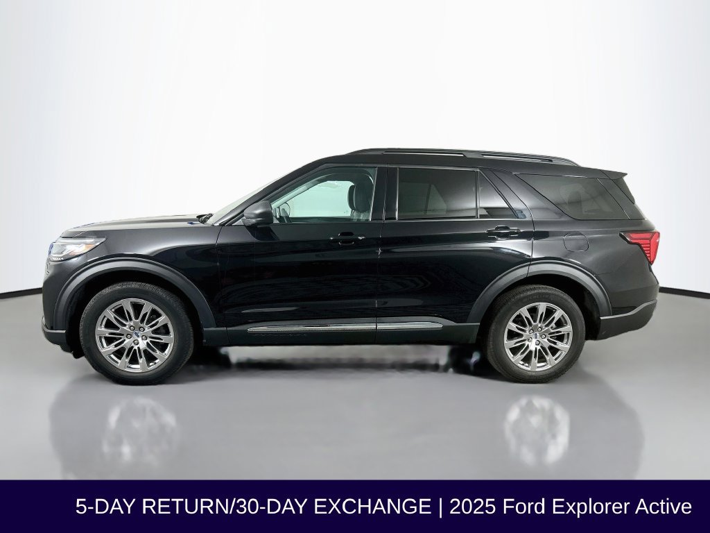 Certified 2025 Ford Explorer Active w/ Active Comfort Package AWD/4WD image 5