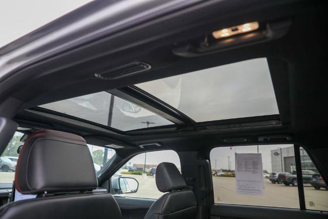 Certified 2024 Ford Expedition Limited image 39