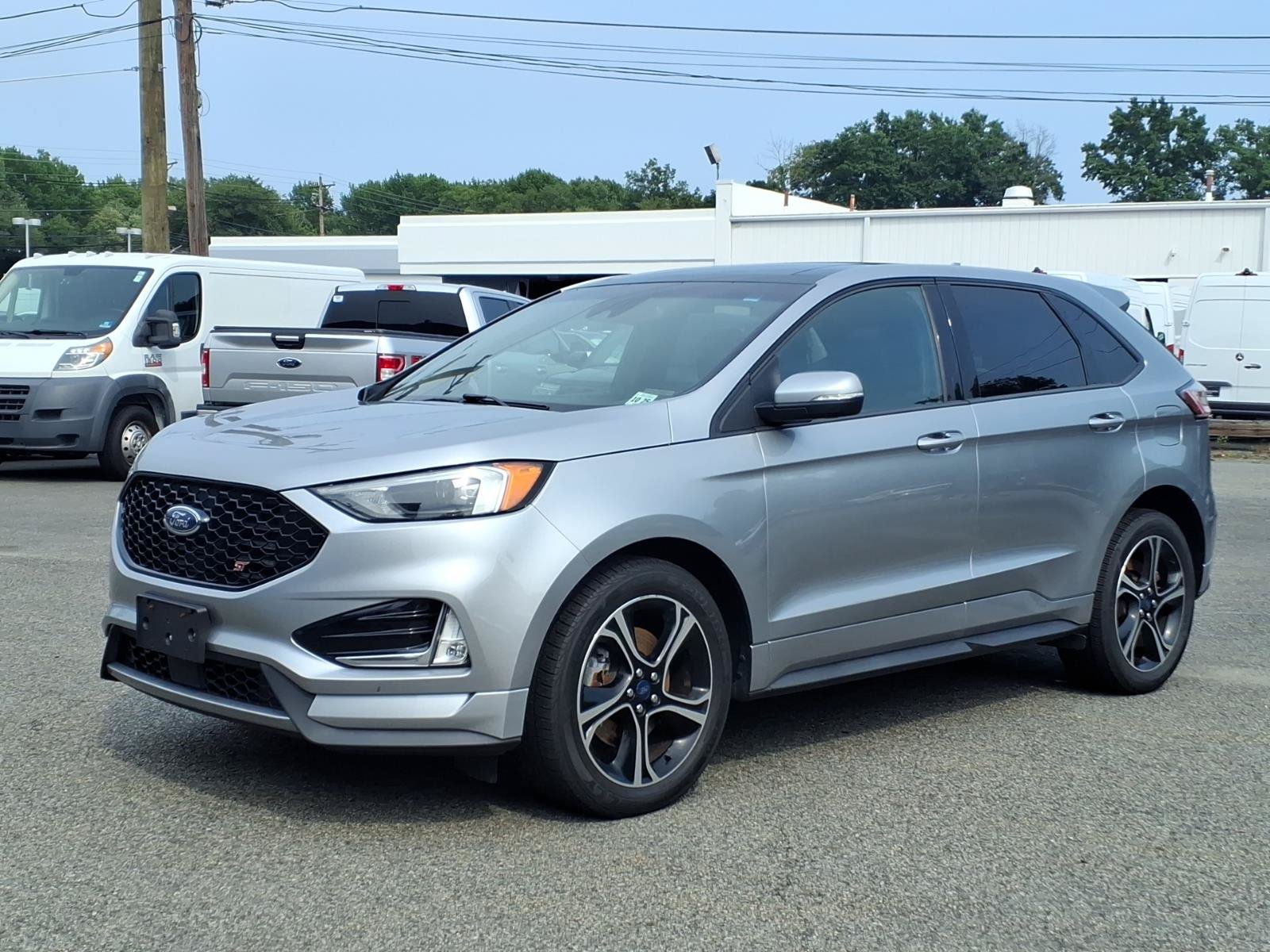 Certified 2020 Ford Edge ST w/ Cold Weather Package AWD/4WD image 3