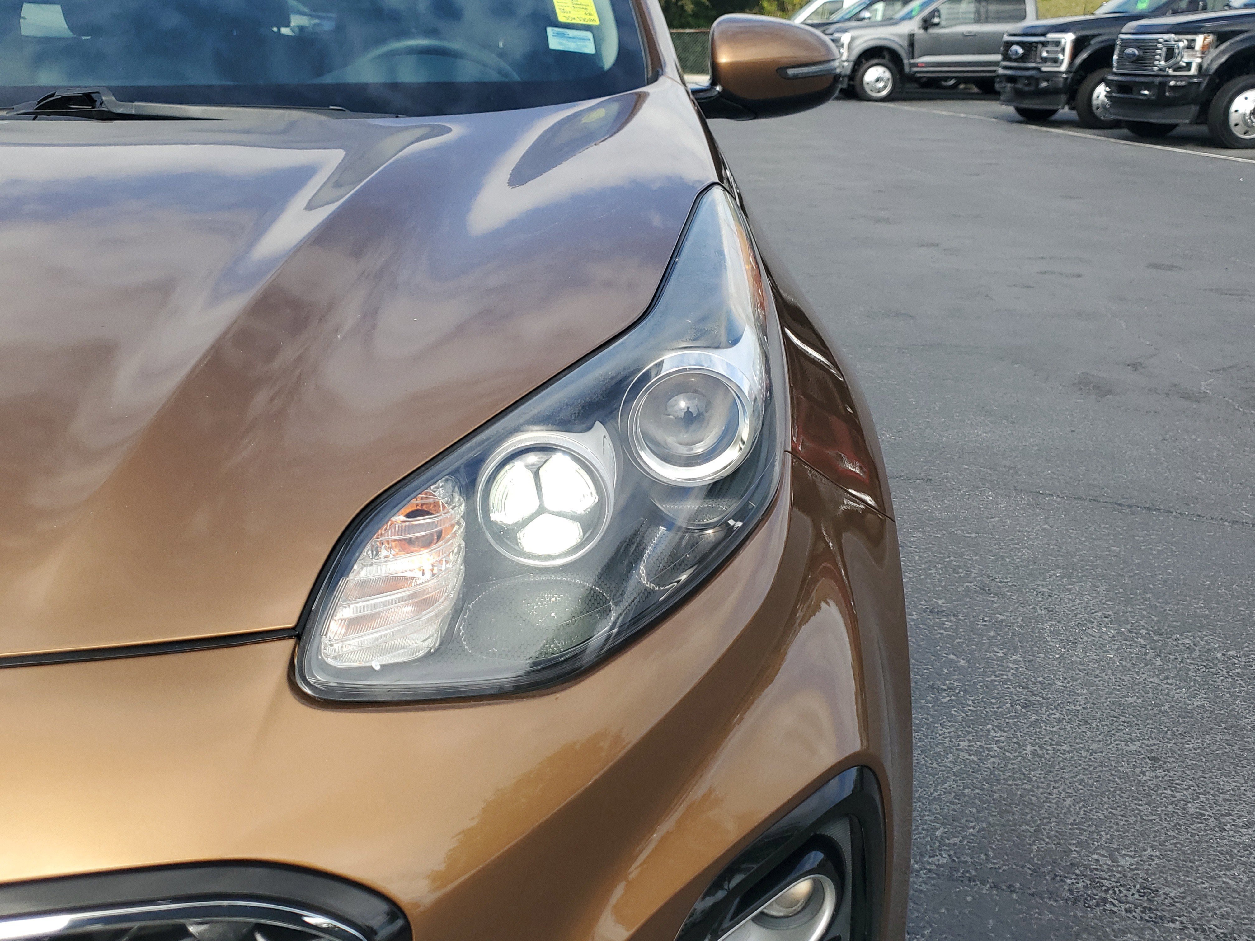 Used 2020 Kia Sportage EX w/ Option Group 15 image 3