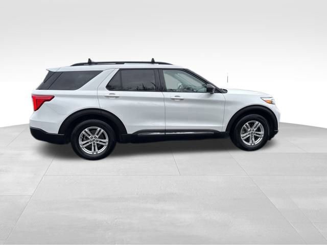 Certified 2020 Ford Explorer XLT w/ Equipment Group 202A image 5