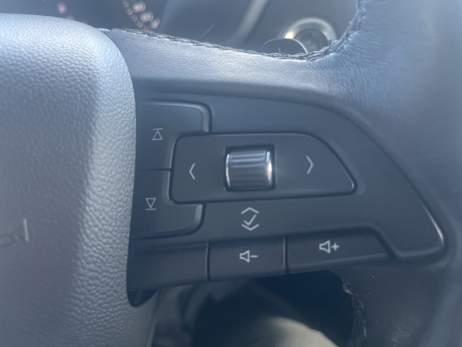 Used 2019 Cadillac XT4 Premium Luxury image 20