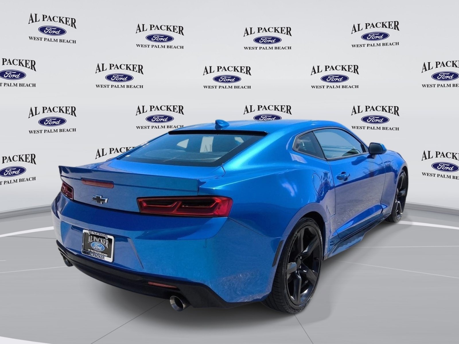 Used 2018 Chevrolet Camaro LT w/ RS Package RWD image 5