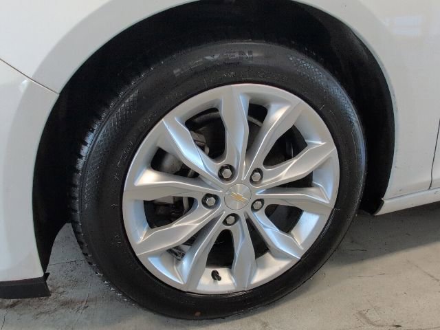 Certified 2022 Chevrolet Malibu LT FWD image 9