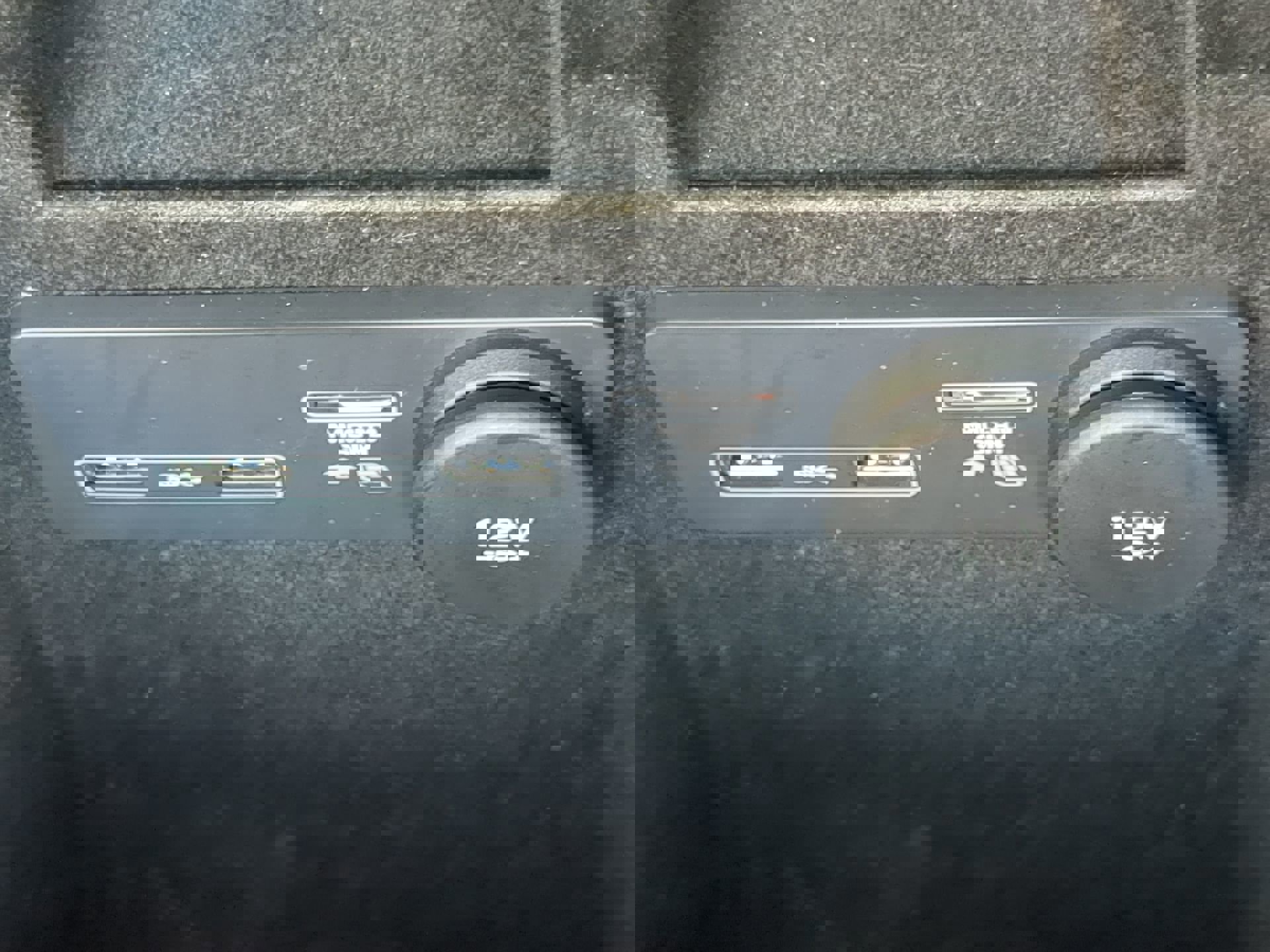 Used 2019 Jaguar F-PACE S image 54