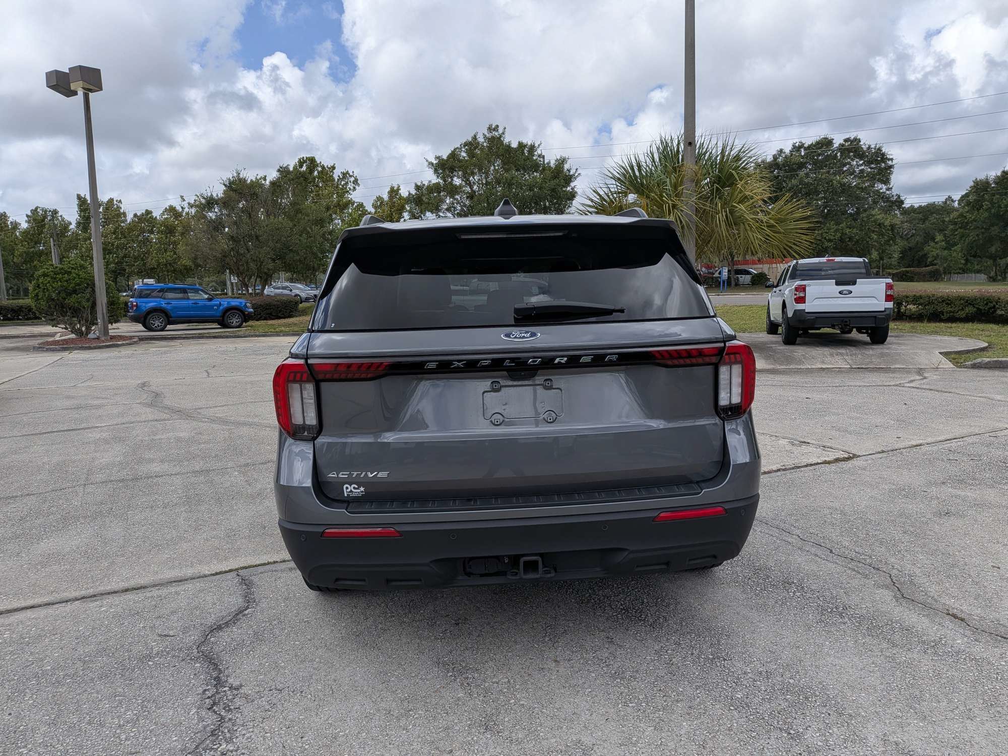 Certified 2025 Ford Explorer Active RWD image 5