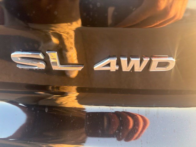 Used 2022 Nissan Pathfinder SL AWD/4WD image 9