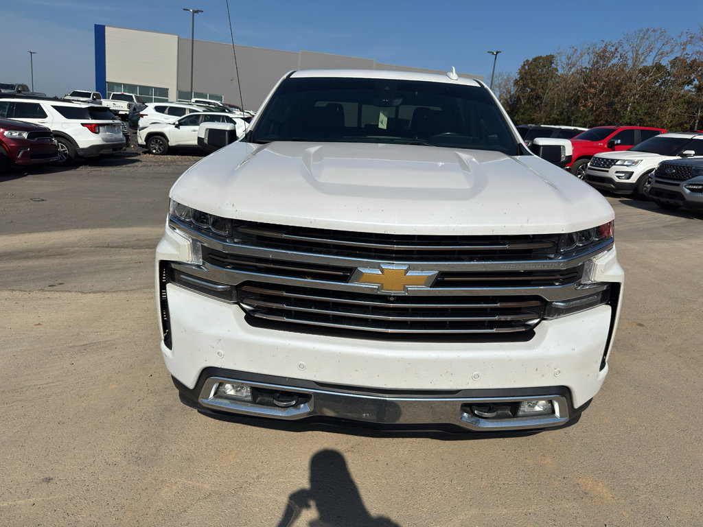 Used 2022 Chevrolet Silverado 1500 High Country w/ Technology Package AWD/4WD image 2