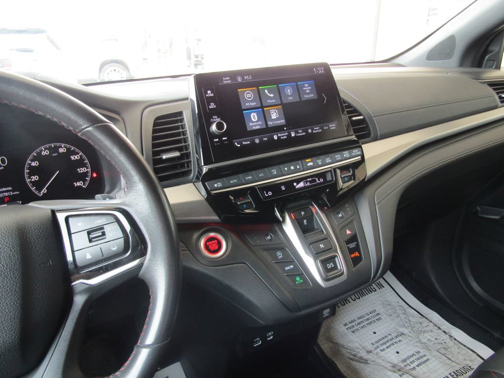 Used 2025 Honda Odyssey Sport-L image 28