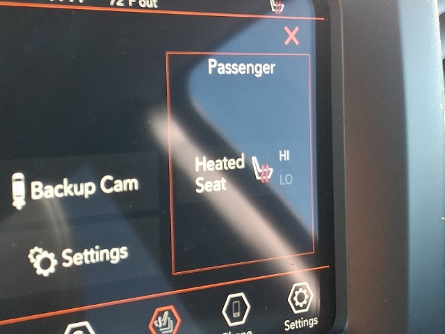Used 2019 Jeep Cherokee Latitude Plus w/ Cold Weather Group AWD/4WD image 27