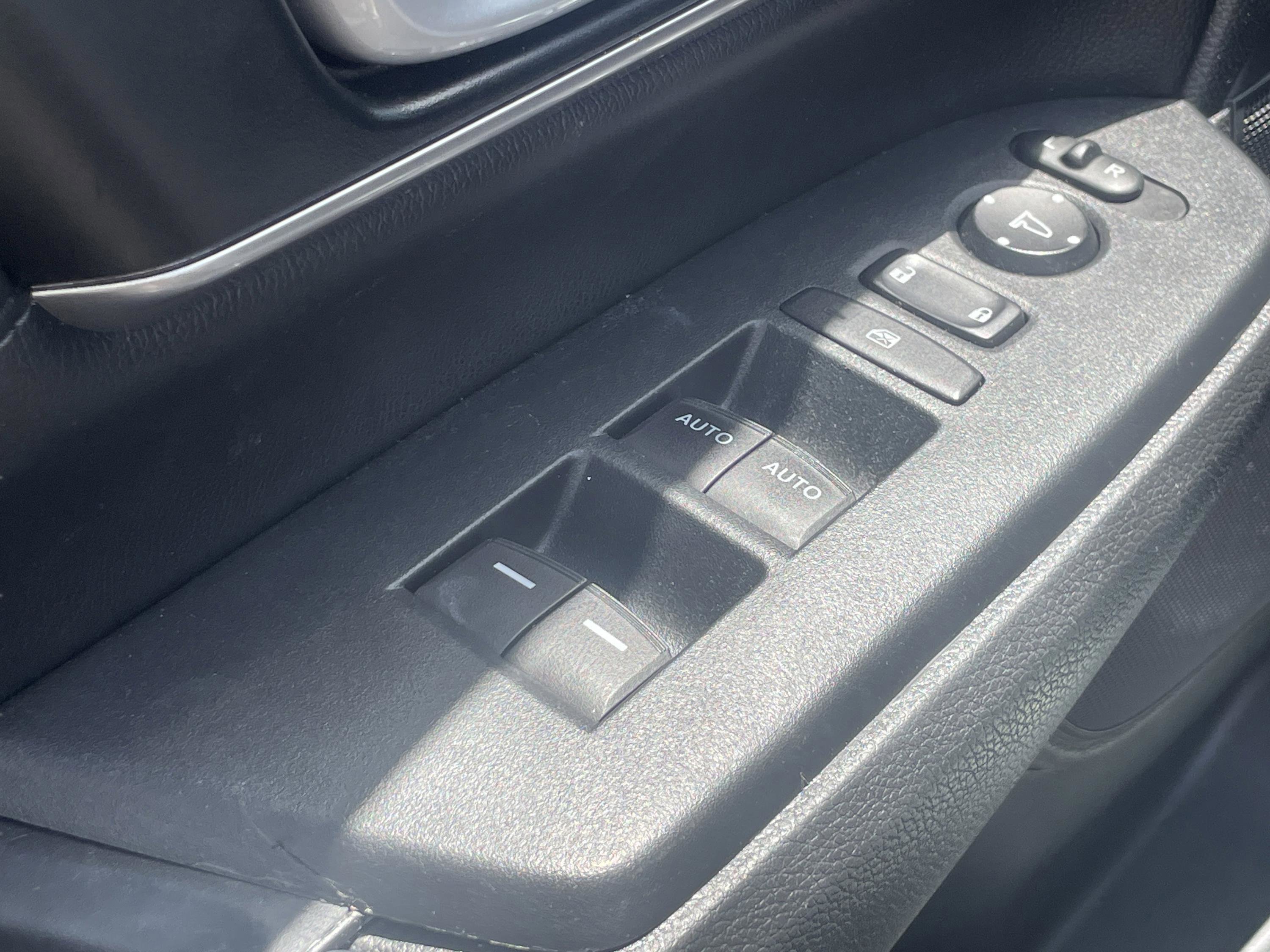 Used 2022 Honda CR-V EX-L image 10