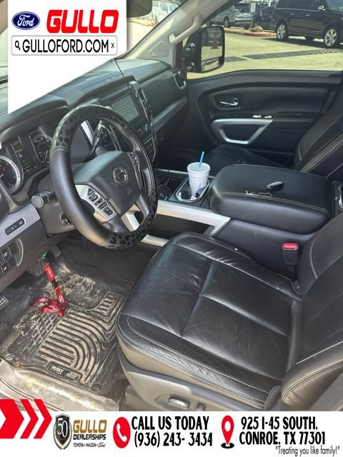 Used 2018 Nissan Titan PRO-4X w/ Pro-4x Convenience Package AWD/4WD image 2