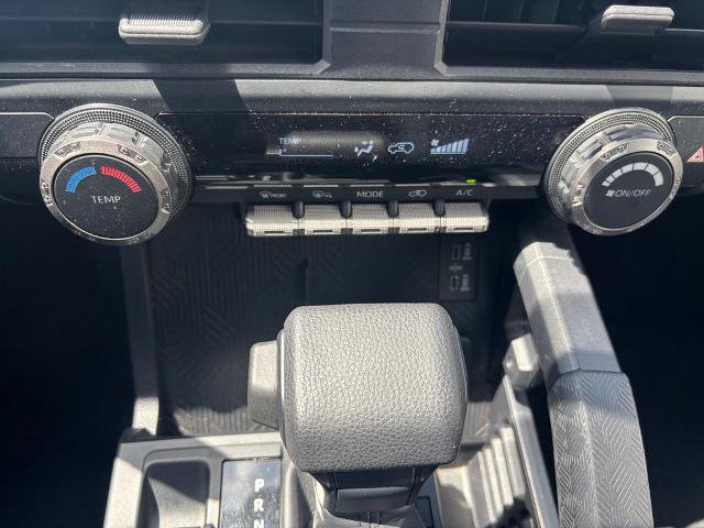 Used 2025 Toyota 4Runner SR5 AWD/4WD image 19