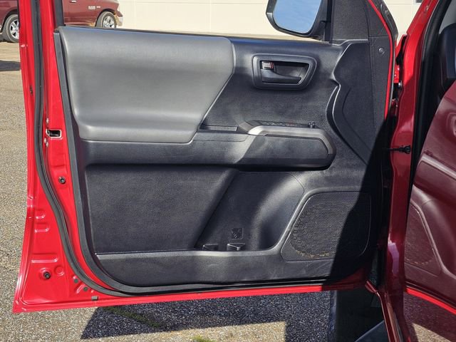 Used 2019 Toyota Tacoma SR5 image 13