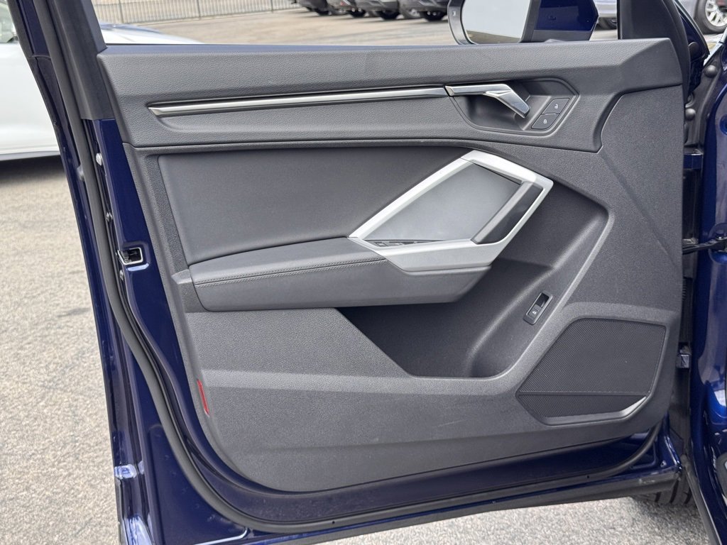 Used 2022 Audi Q3 2.0T Premium image 16