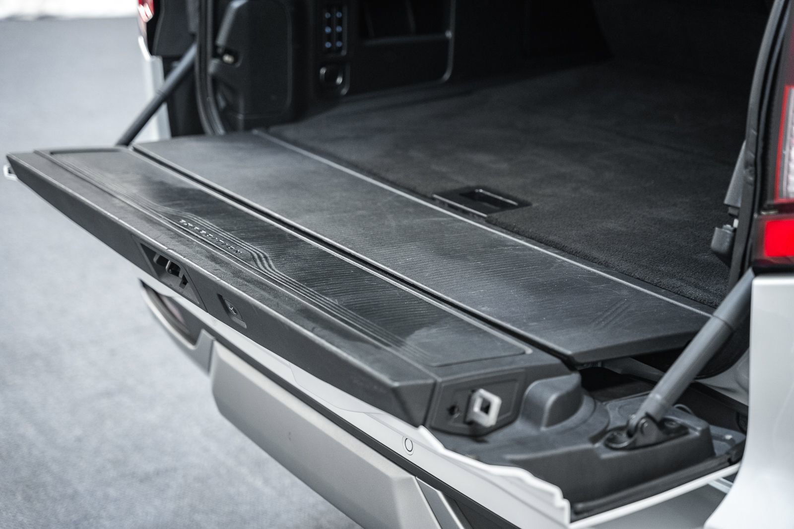 Certified 2025 Ford Expedition Max Platinum image 15