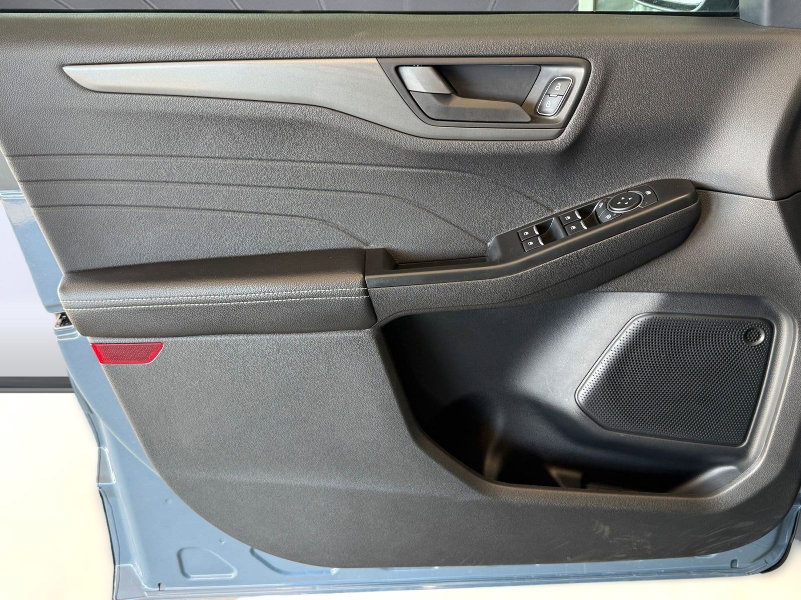 Certified 2025 Ford Escape Active w/ Tech Pack #1 FWD image 23