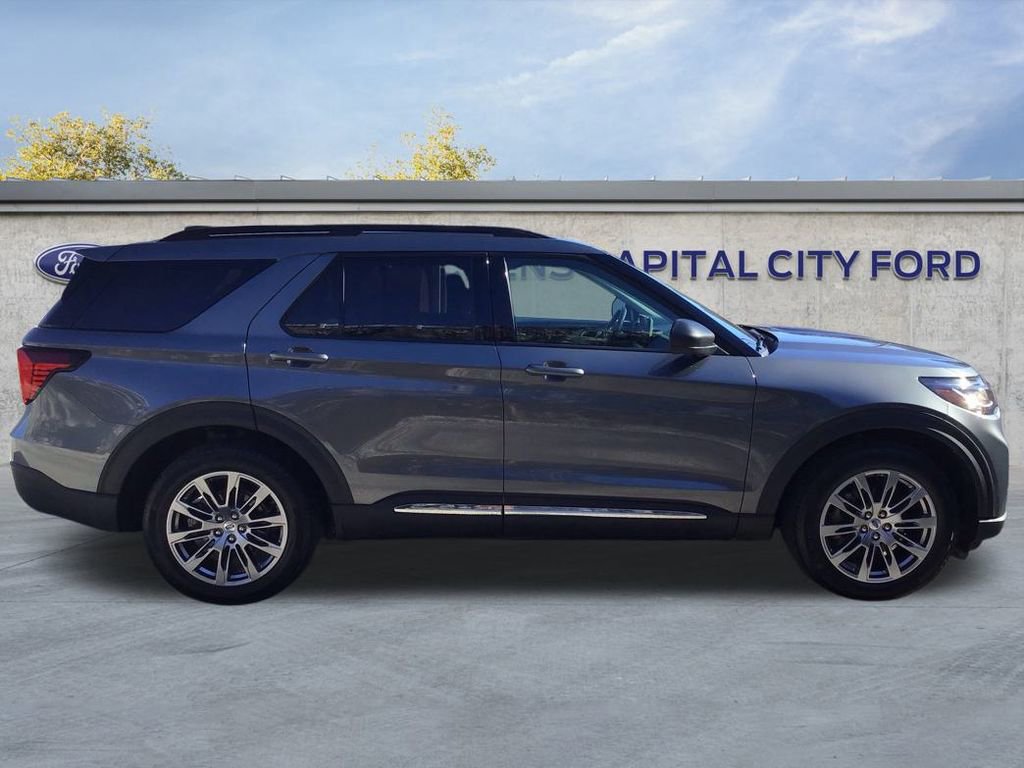Certified 2025 Ford Explorer Active w/ Active Comfort Package image 6