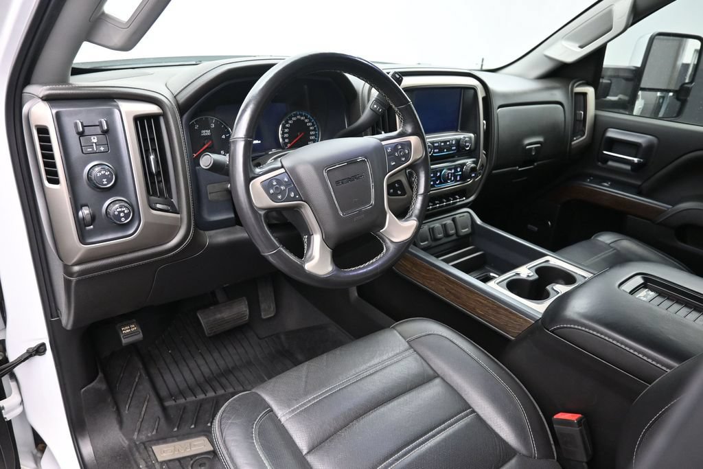 Used 2019 GMC Sierra 3500 Denali w/ Duramax Plus Package AWD/4WD image 13