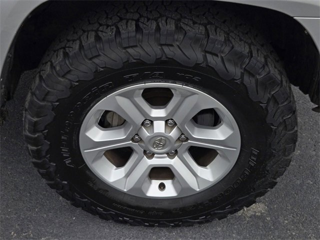 Used 2022 Toyota 4Runner SR5 Premium w/ Moonroof Package image 21