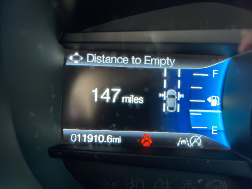 Certified 2024 Ford Edge SE w/ Black Appearance Package image 17