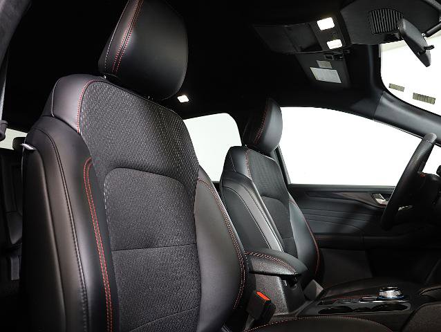 Certified 2025 Ford Escape ST-Line Elite w/ Tech Pack #1 image 9