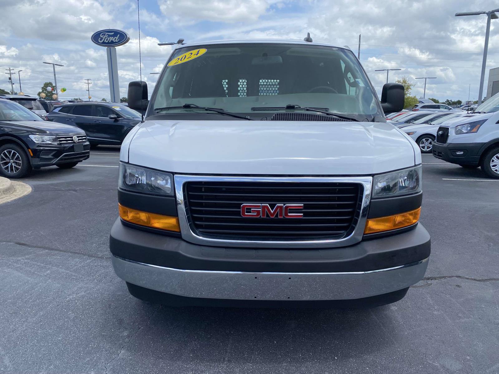 Used 2024 GMC Savana 2500 w/ Driver Convenience Package RWD video 2