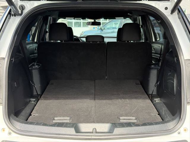 Certified 2019 Ford Explorer XLT w/ Equipment Group 201A AWD/4WD image 34