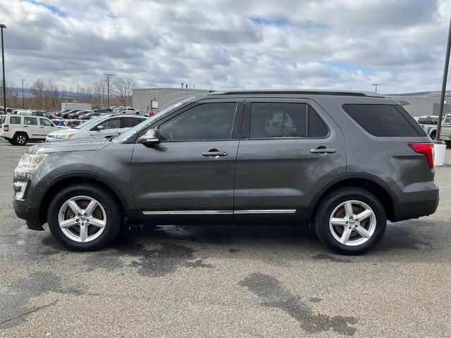 Certified 2017 Ford Explorer XLT w/ Equipment Group 202A AWD/4WD image 30