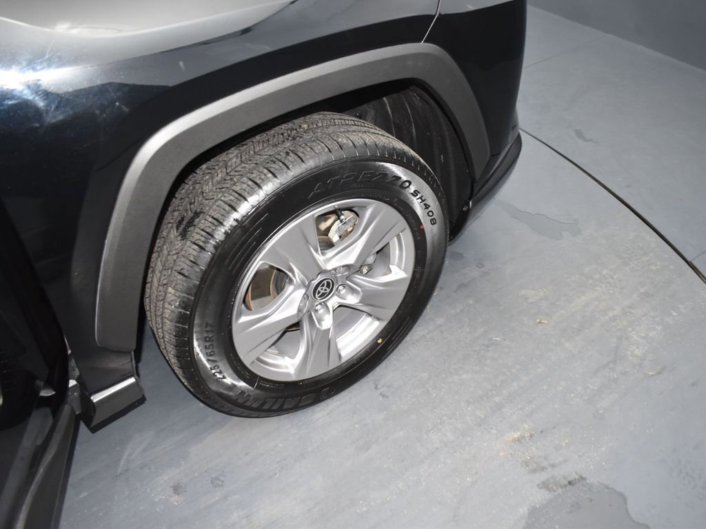 Used 2023 Toyota RAV4 XLE w/ Convenience Package FWD image 19