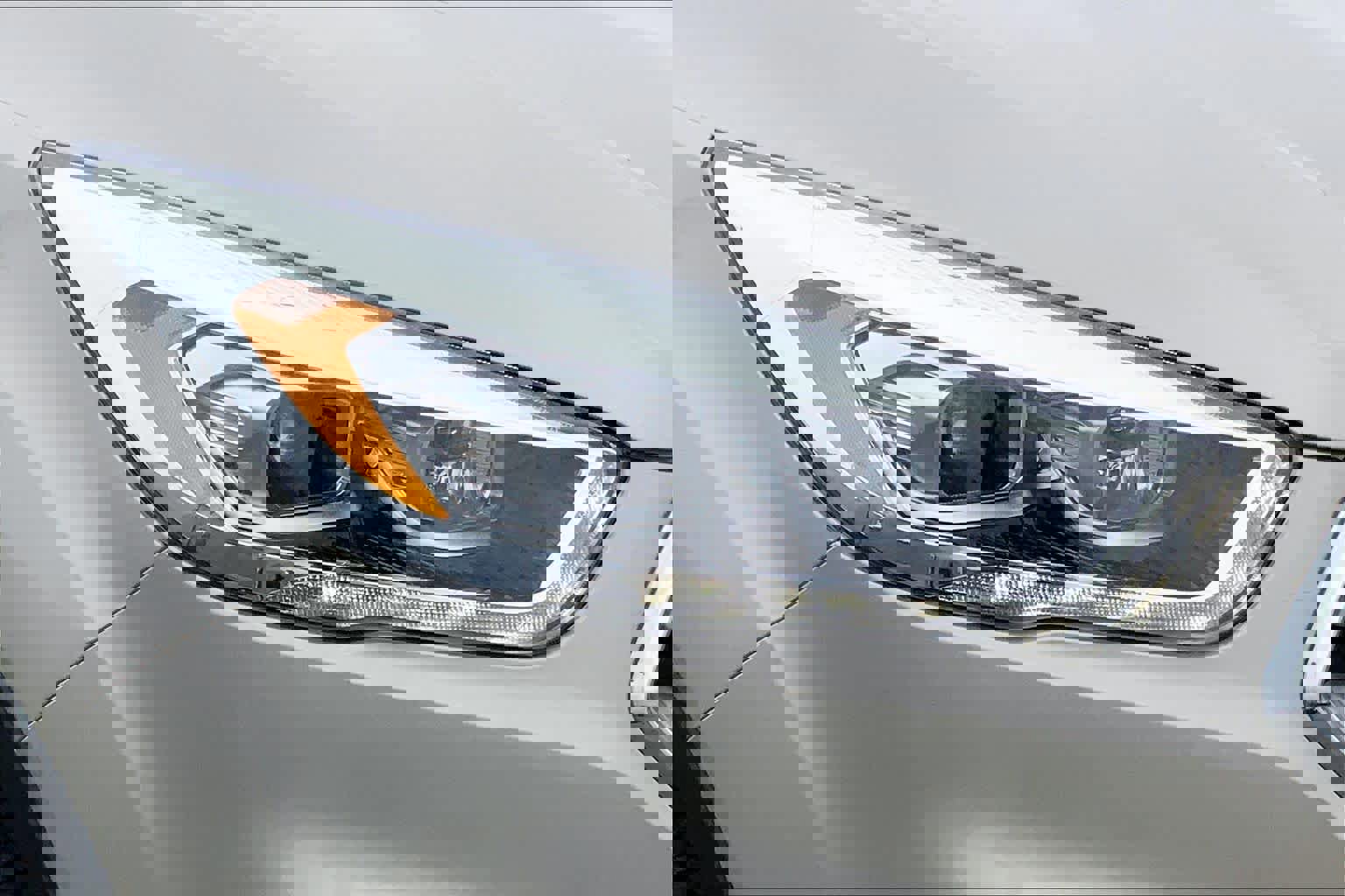 Certified 2018 Ford Escape SE w/ Ford Safe & Smart Package AWD/4WD image 24