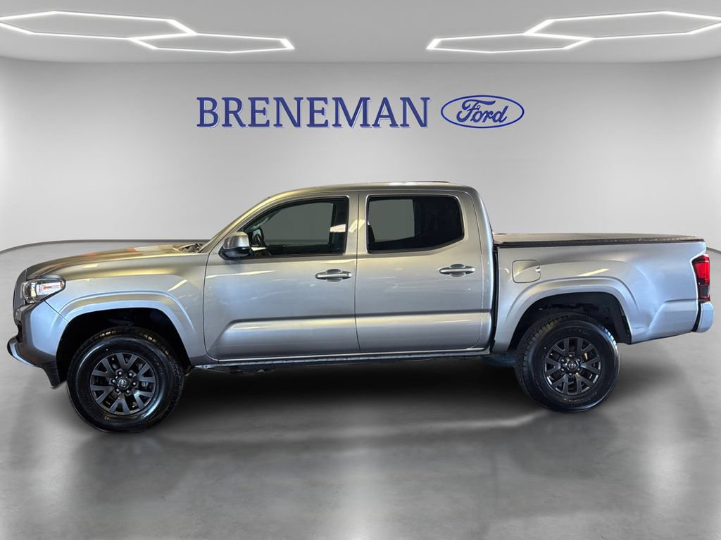 Used 2020 Toyota Tacoma SR AWD/4WD image 9