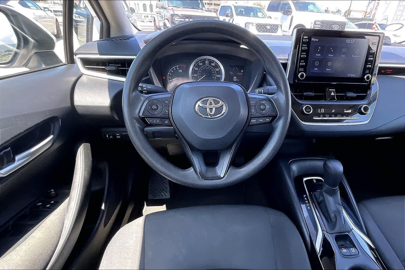 Used 2021 Toyota Corolla LE FWD image 14