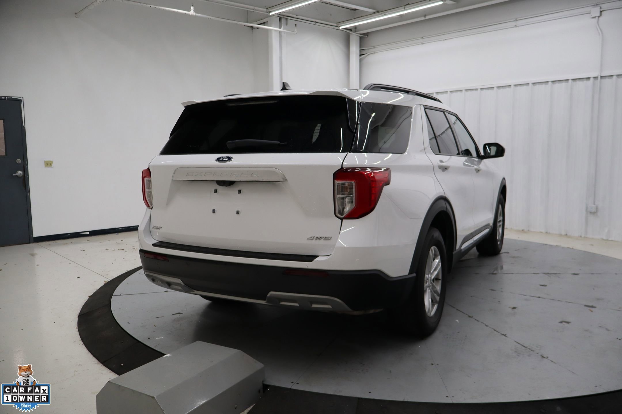 Certified 2024 Ford Explorer XLT w/ Equipment Group 202A image 5