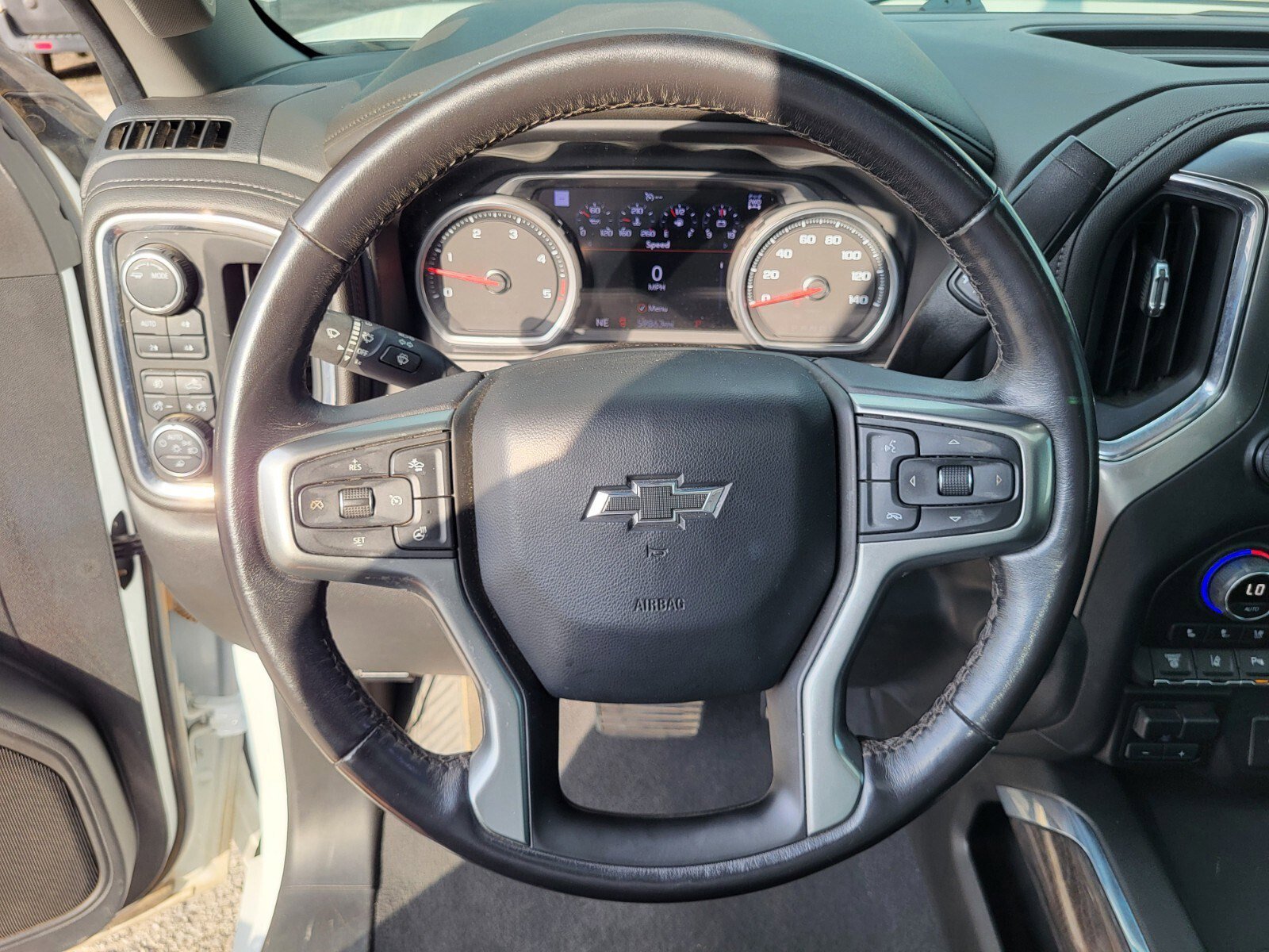 Used 2022 Chevrolet Silverado 2500 LTZ w/ LTZ Plus Package AWD/4WD image 23