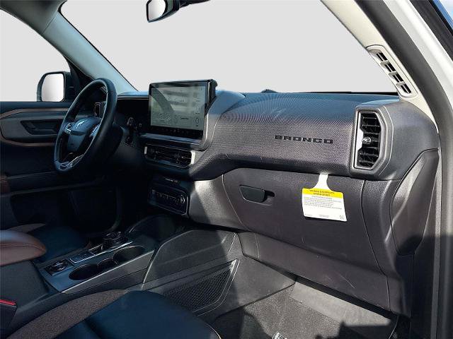 Certified 2025 Ford Bronco Sport Outer Banks w/ Outer Banks Tech Package+ AWD/4WD image 32