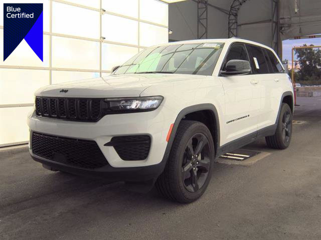Used 2023 Jeep Grand Cherokee Altitude image 1
