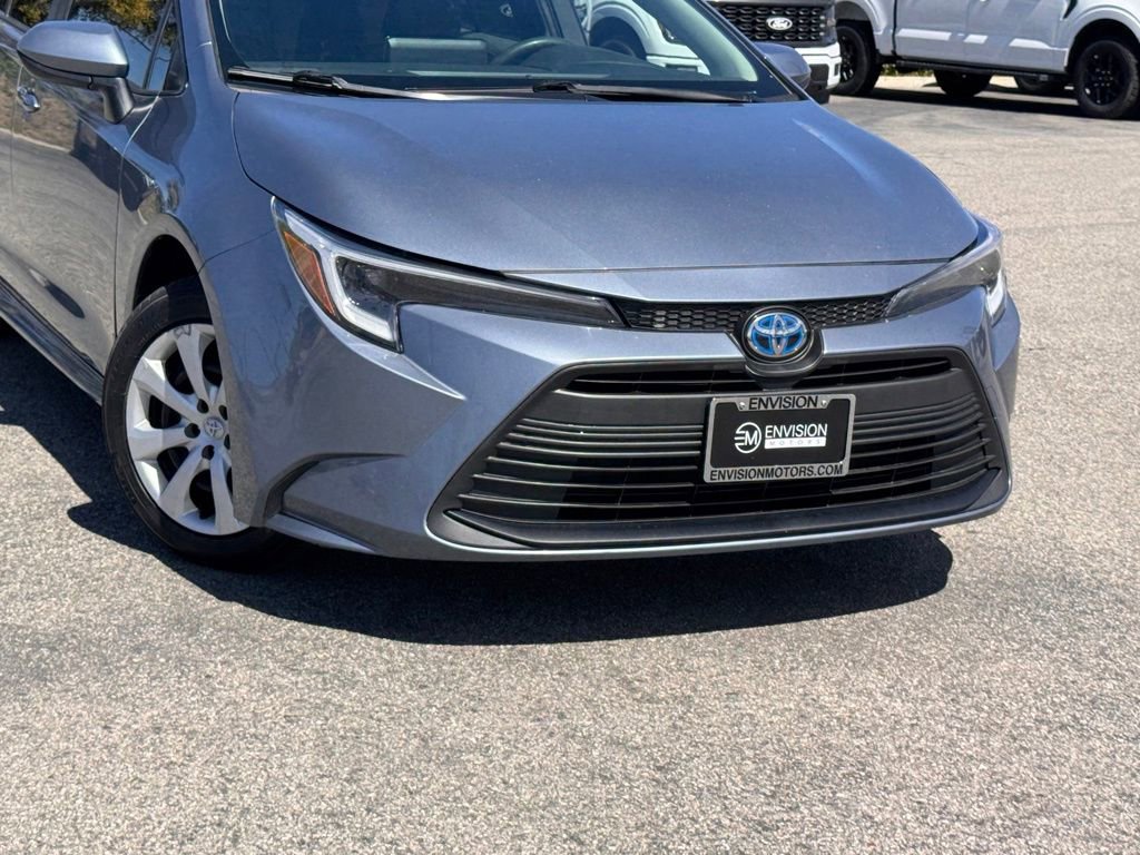 Used 2024 Toyota Corolla LE FWD image 3