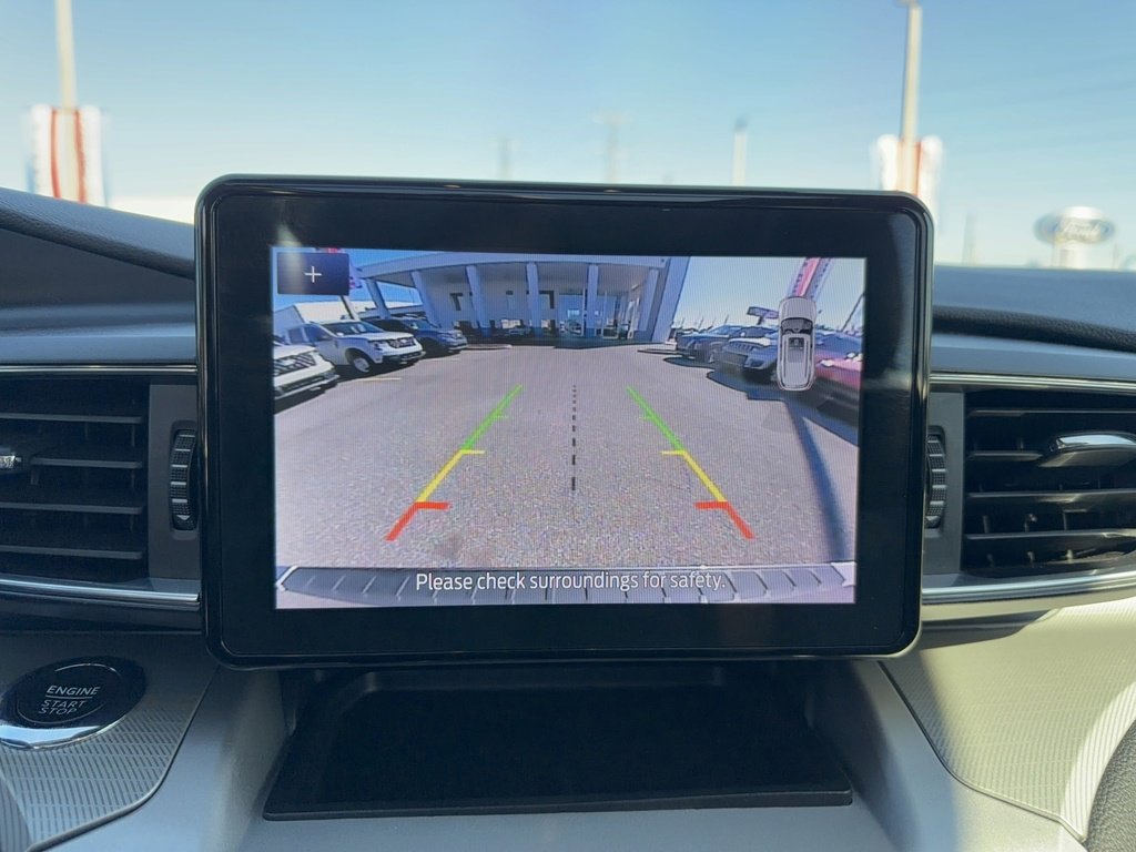 Certified 2022 Ford Explorer XLT w/ Equipment Group 202A image 21