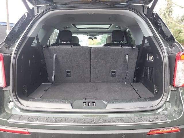 Certified 2023 Ford Explorer XLT w/ Equipment Group 202A image 6