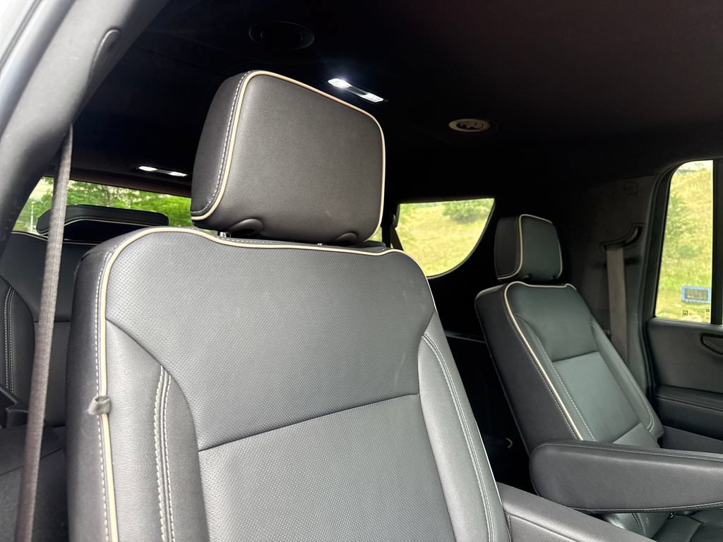 Used 2025 GMC Yukon XL Elevation AWD/4WD image 28