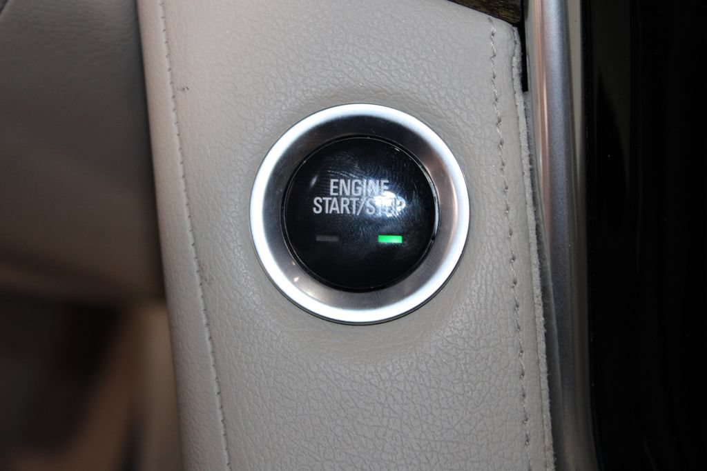 Used 2020 Cadillac Escalade Premium Luxury AWD/4WD image 47