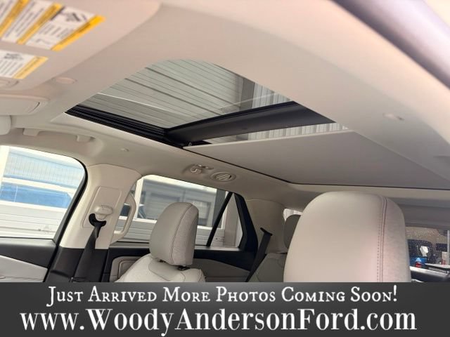 Certified 2025 Ford Explorer Active w/ Active Comfort Package AWD/4WD image 11