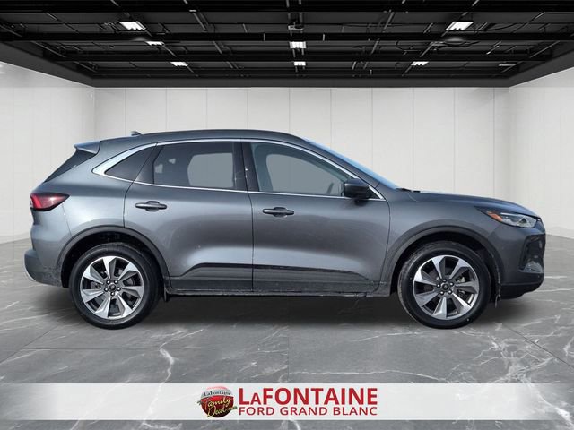 Certified 2024 Ford Escape Platinum image 2