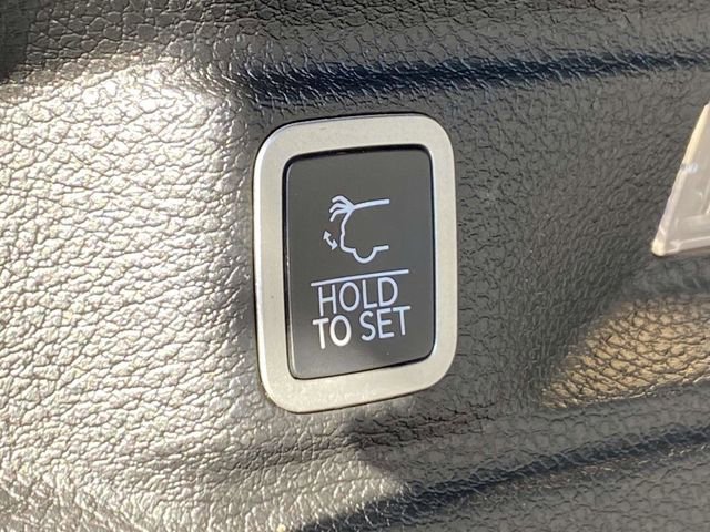 Used 2021 Jeep Grand Cherokee L Summit w/ Advanced Protech Group IV image 15