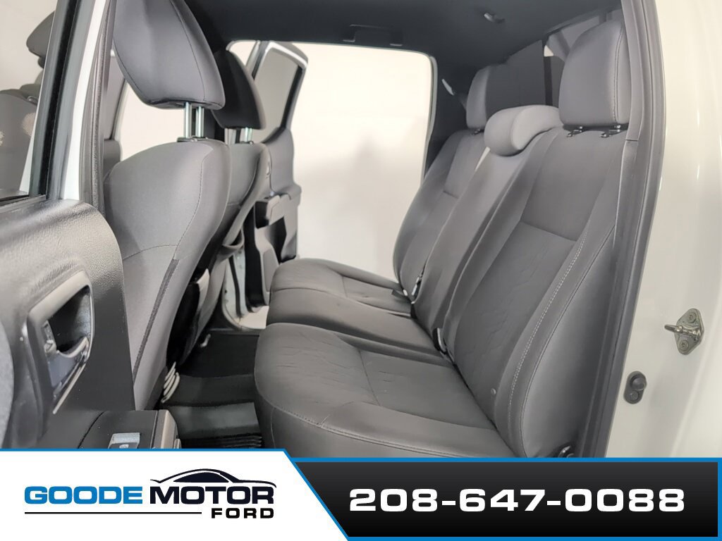 Used 2018 Toyota Tacoma TRD Sport w/ Technology Package AWD/4WD image 19